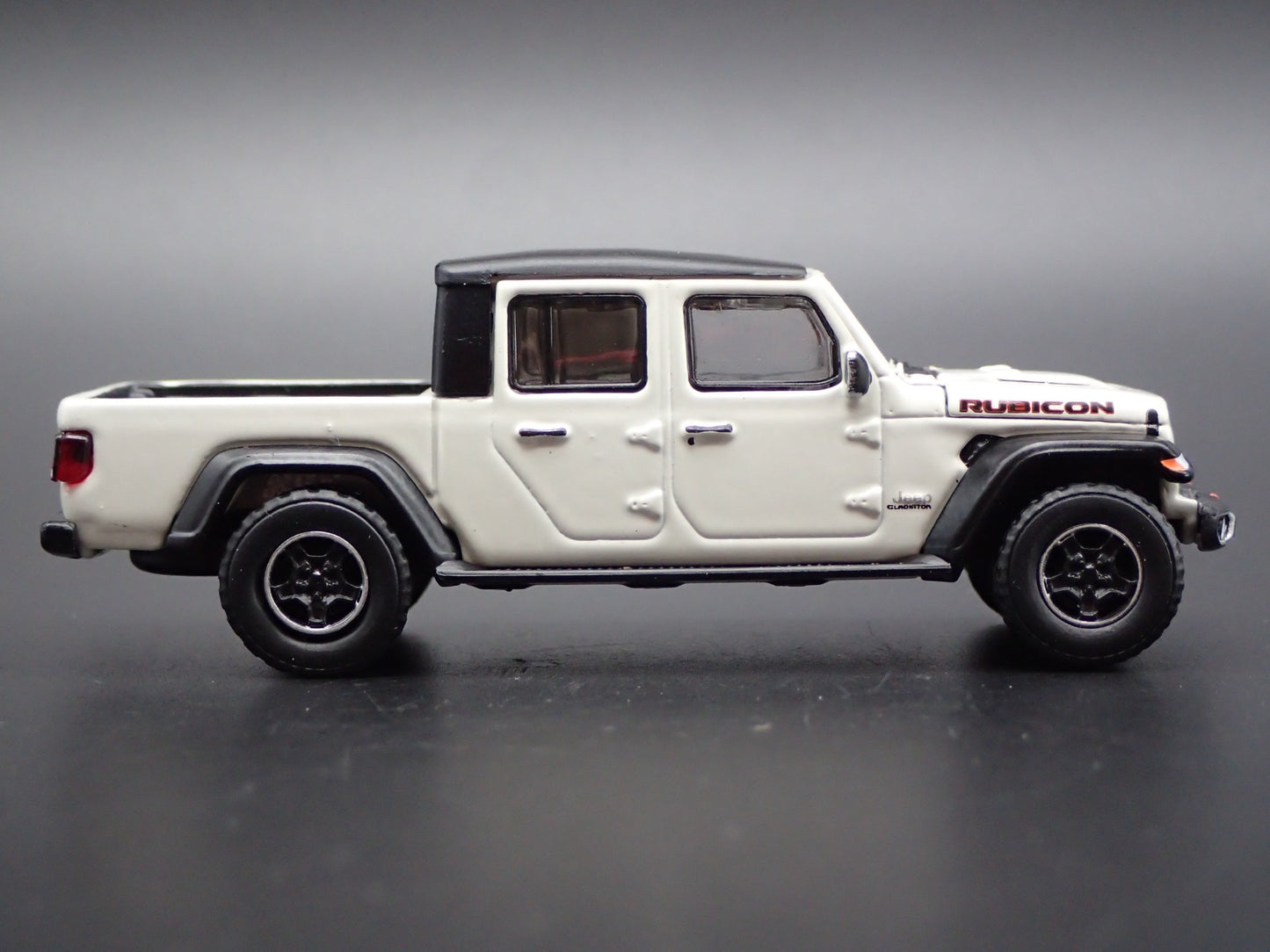 2020-2025 JEEP GLADIATOR RUBICON TRUCK 2020 INDIAN 1:64 SCALE DIECAST MODEL CAR