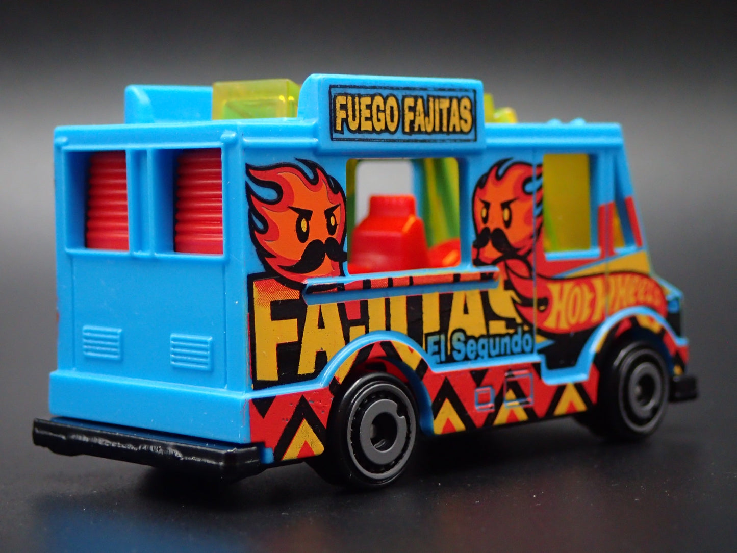 FOOD TRUCK FUEGO FAJITAS  1:64 MB SCALE COLLECTIBLE DIORAMA DIECAST MODEL CAR