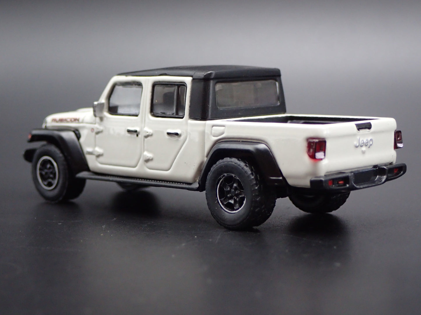 2020-2025 JEEP GLADIATOR RUBICON TRUCK 2020 INDIAN 1:64 SCALE DIECAST MODEL CAR