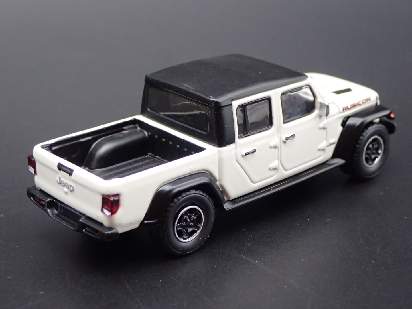 2020-2025 JEEP GLADIATOR RUBICON TRUCK 2020 INDIAN 1:64 SCALE DIECAST MODEL CAR