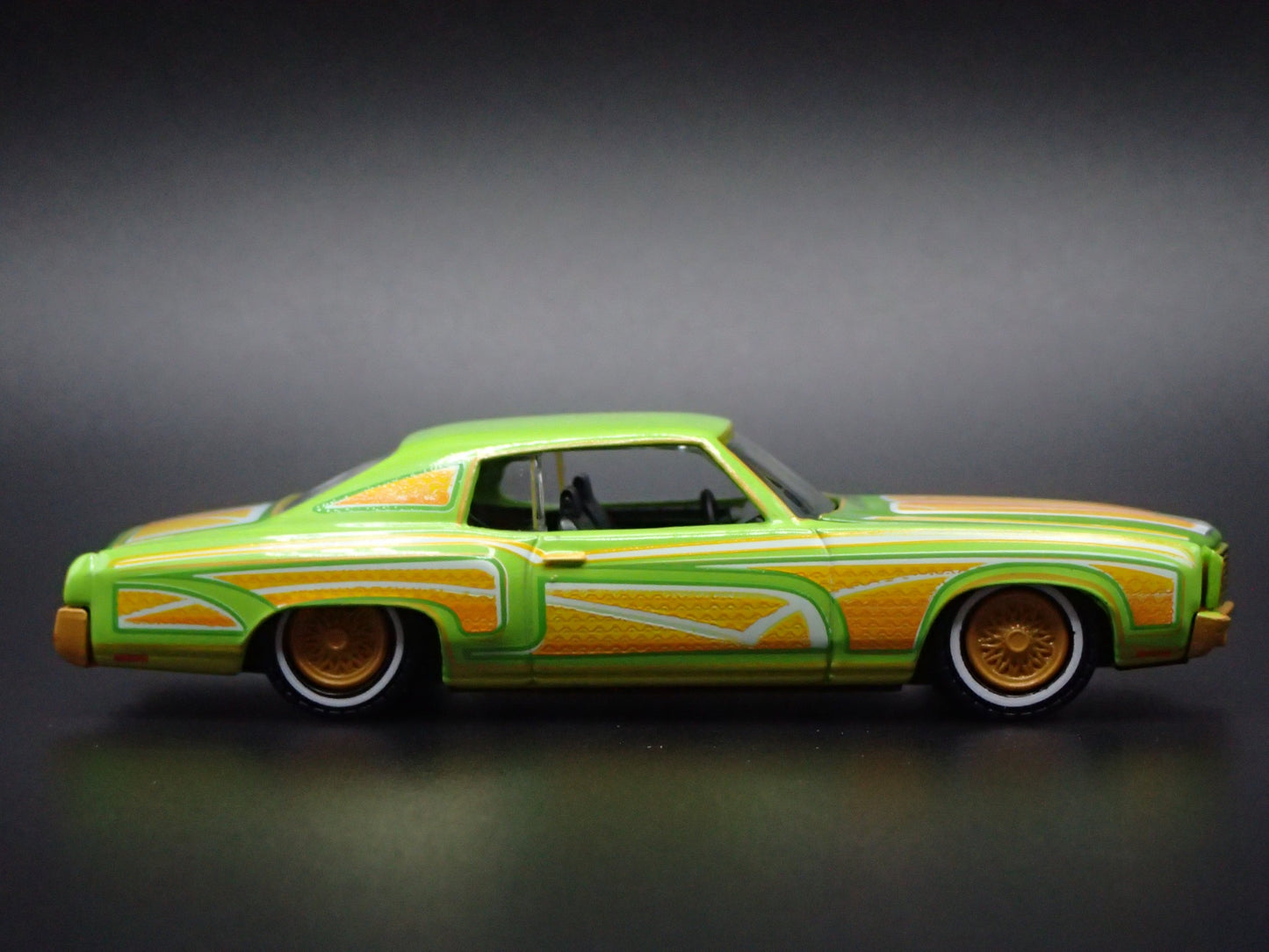 1970 70 CHEVY CHEVROLET MONTE CARLO LOWRIDER GREEN 1:64 SCALE DIECAST MODEL CAR