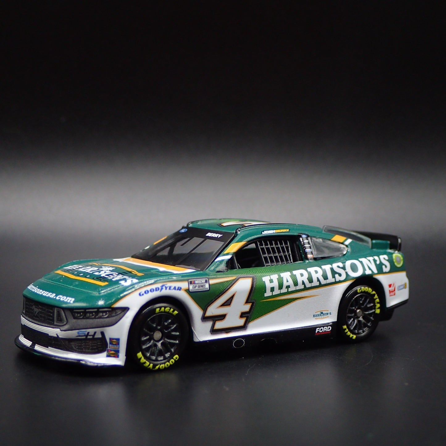 2024 FORD MUSTANG #4 JOSH BERRY HARISONS WORKWEAR NASCAR 1:64 SCALE DIECAST CAR