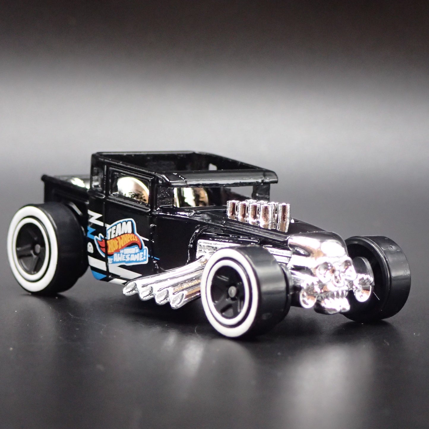 FORD CUSTOM BONE SHAKER HOT ROD BLACK 1:64 SCALE COLLECTIBLE DIECAST MODEL CAR