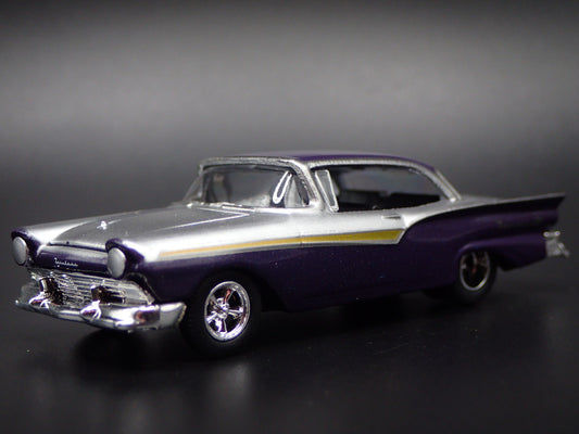 1957 57 FORD FAIRLANE 500 RARE 1:64 SCALE COLLECTIBLE DIORAMA DIECAST MODEL CAR