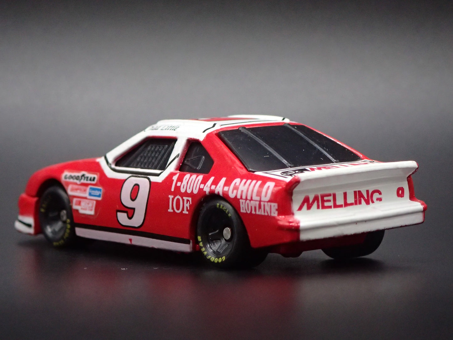 1992 92 FORD THUNDERBIRD 9 CHAD LITTLE MELLING NASCAR 1:64 SCALE DIECAST CAR