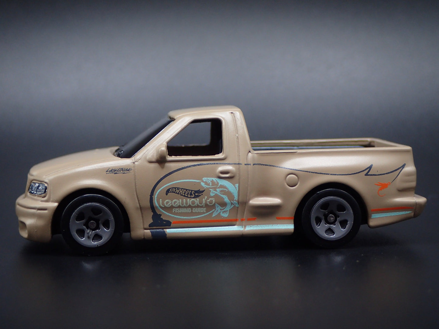 1999-2004 FORD SVT F150 LIGHTNING PICKUP TRUCK TAN 1:64 SCALE DIECAST MODEL CAR