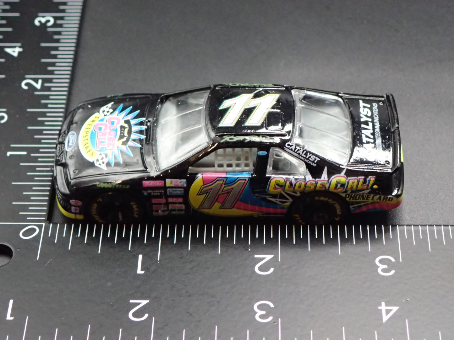 1997 97 FORD THUNDERBIRD 11 BRETT BODINE NASCAR 1:64 SCALE DIECAST MODEL CAR