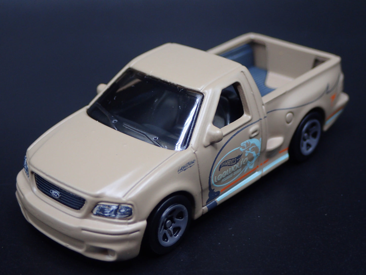 1999-2004 FORD SVT F150 LIGHTNING PICKUP TRUCK TAN 1:64 SCALE DIECAST MODEL CAR