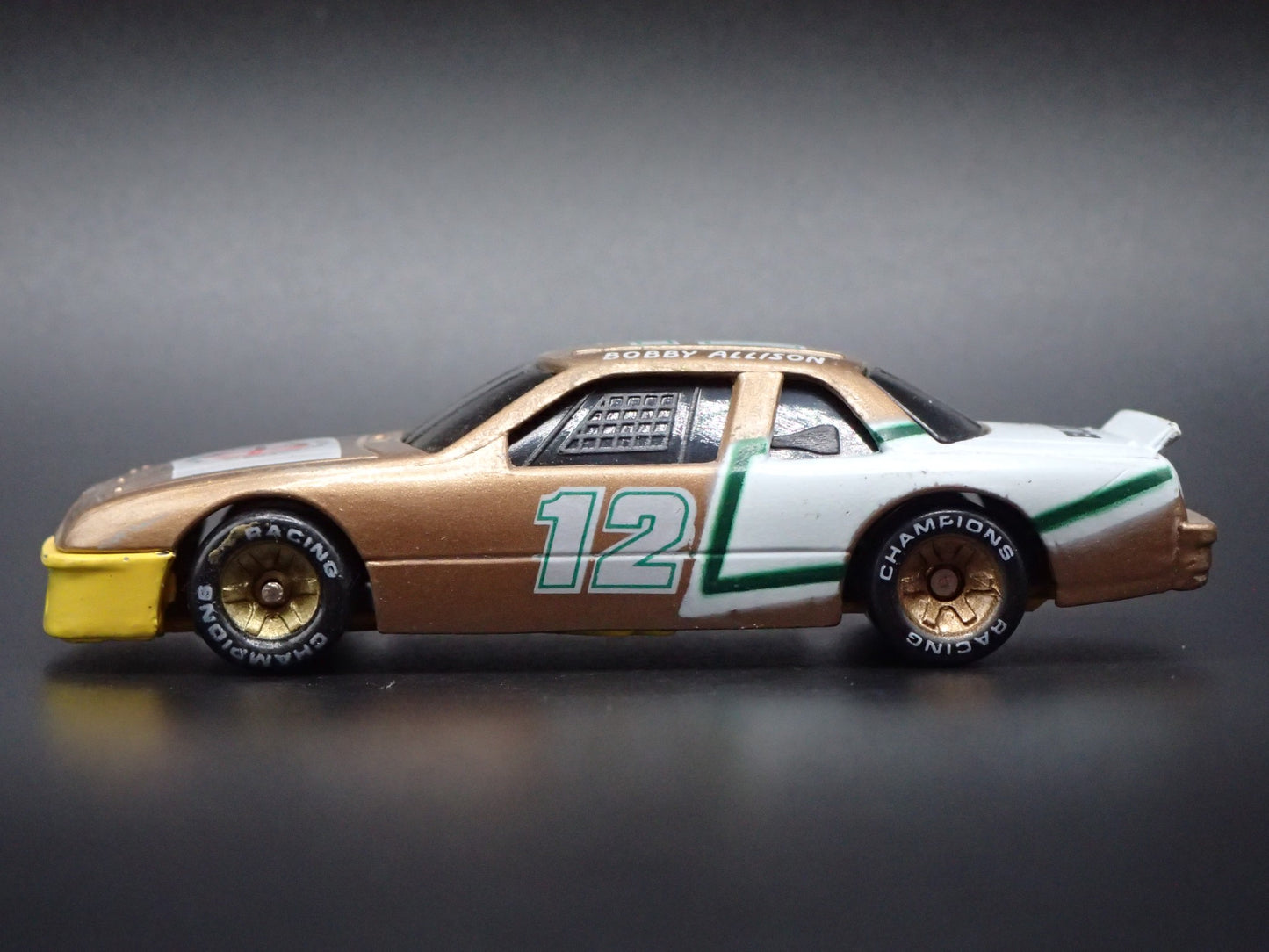 1991 91 BUICK REGAL 12 BOBBY ALLISON NASCAR 1:64 SCALE COLLECTIBLE DIECAST CAR