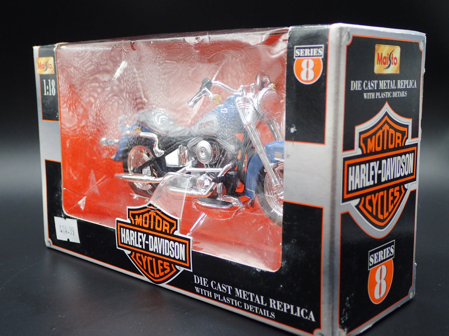 1986 86 FLST HERITAGE SOFTAIL EVOLUTION HARLEY DAVIDSON MOTORCYCLE MAISTO 8 1/18
