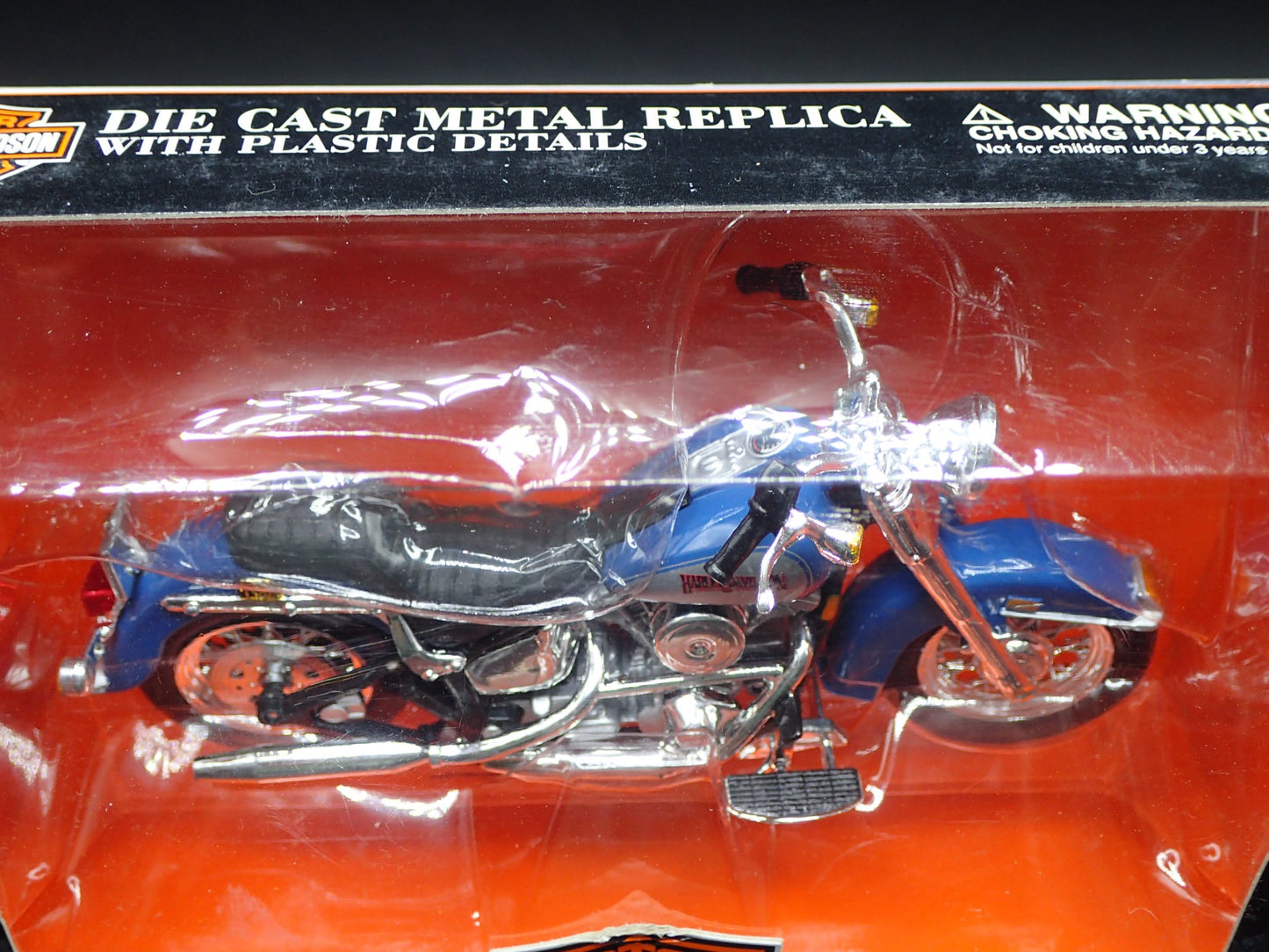 1986 86 FLST HERITAGE SOFTAIL EVOLUTION HARLEY DAVIDSON MOTORCYCLE MAISTO 8 1/18