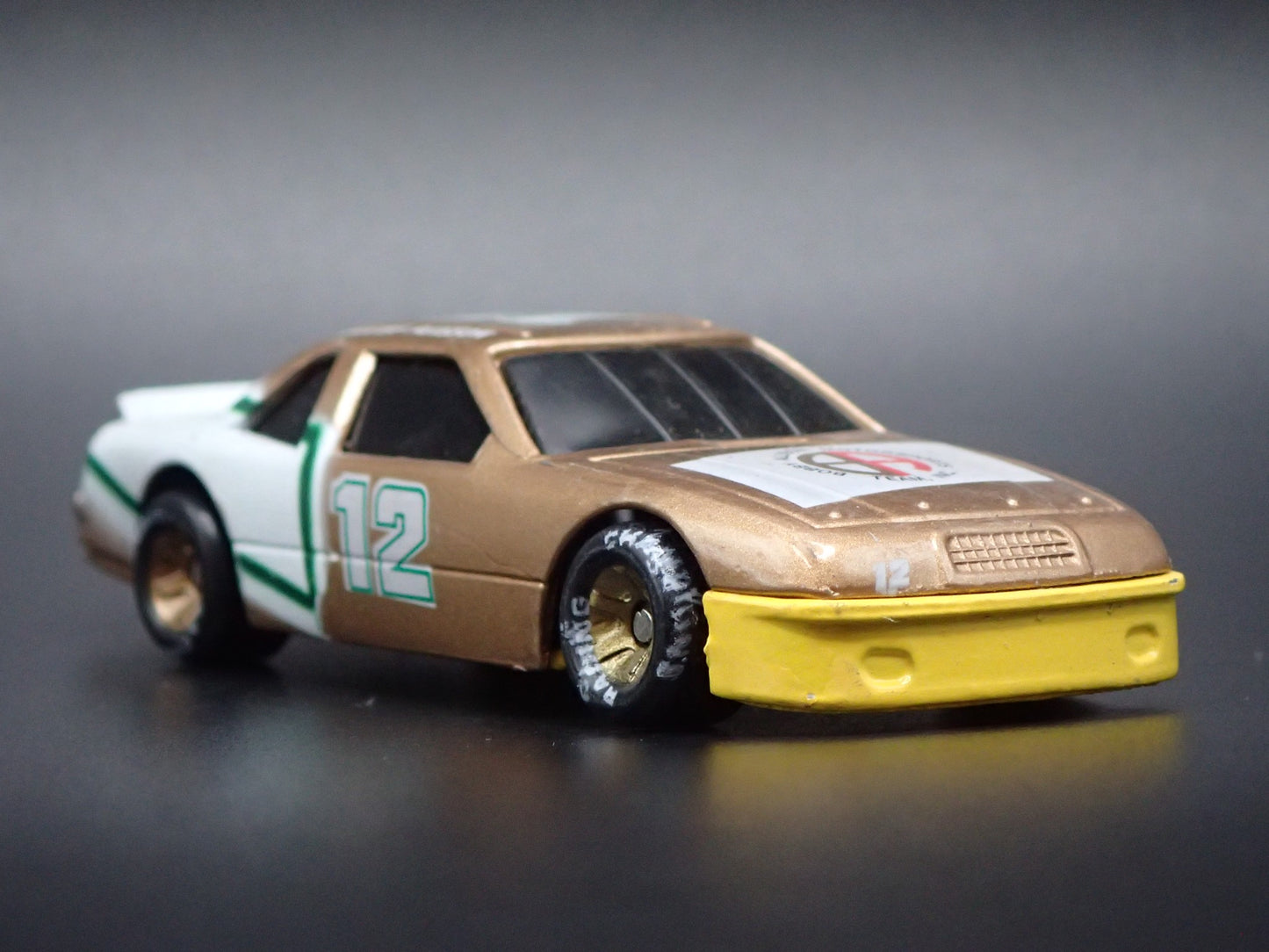 1991 91 BUICK REGAL 12 BOBBY ALLISON NASCAR 1:64 SCALE COLLECTIBLE DIECAST CAR