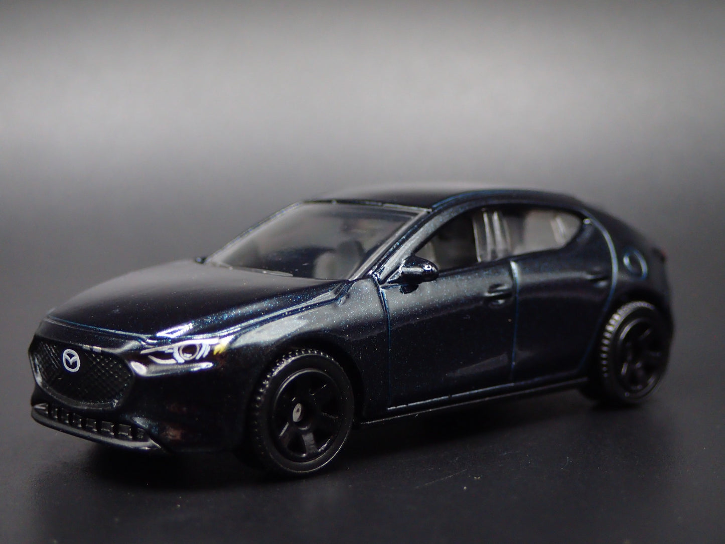 2019-2025 MAZDA 3 4 FOUR DOOR HATCHBACK 1:64 SCALE DIORAMA DIECAST MODEL CAR