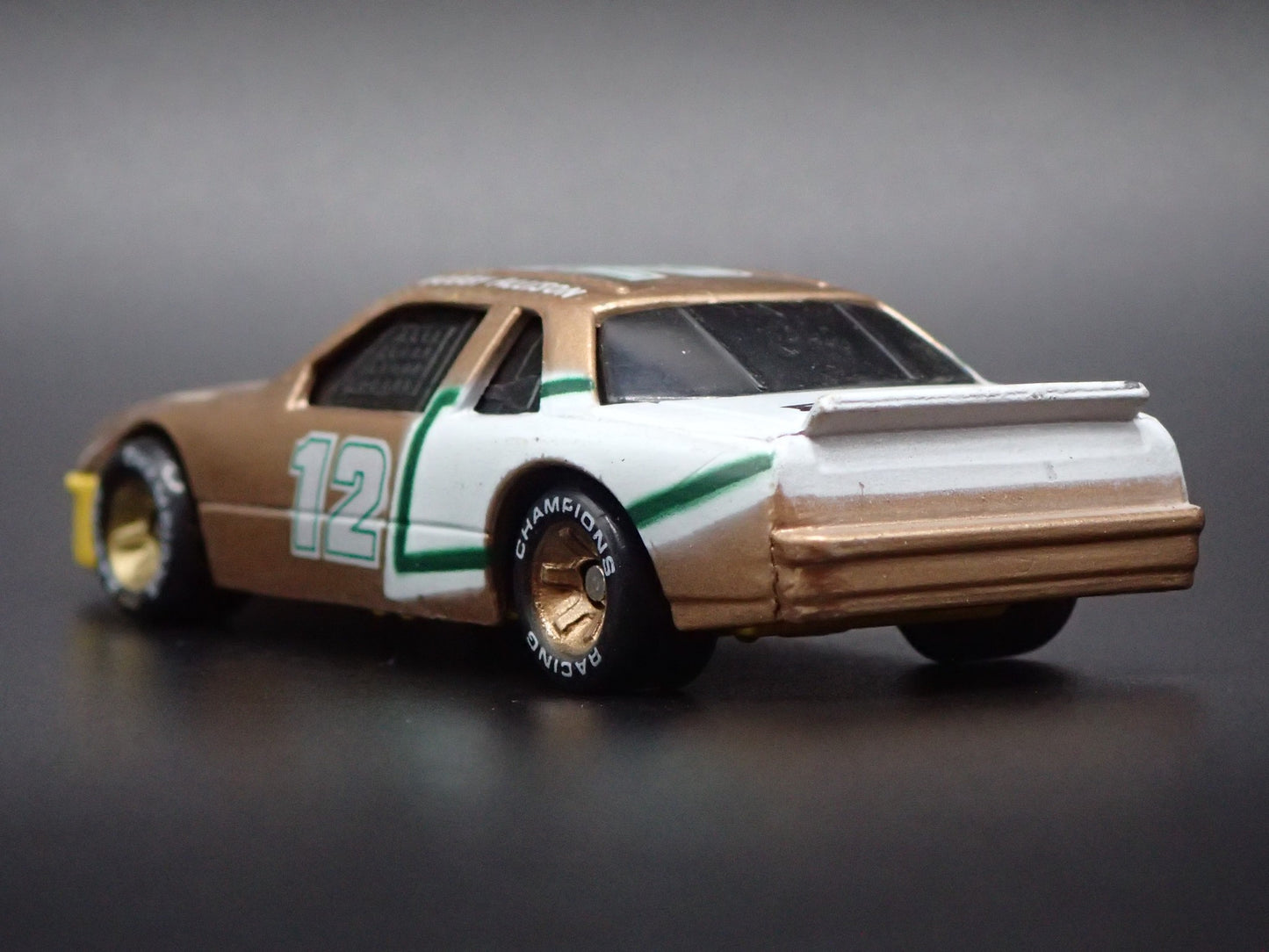 1991 91 BUICK REGAL 12 BOBBY ALLISON NASCAR 1:64 SCALE COLLECTIBLE DIECAST CAR