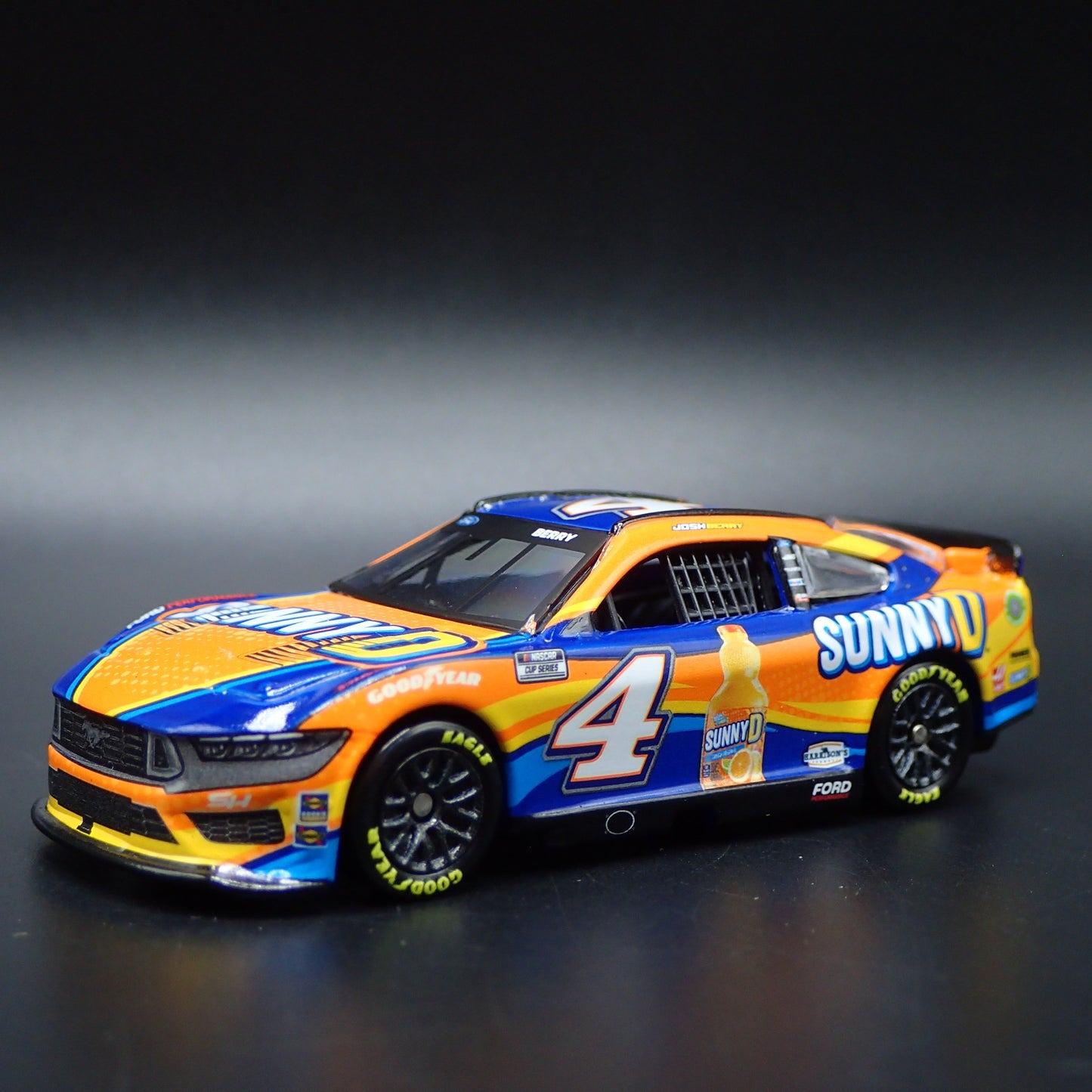 2024 24 FORD MUSTANG #4 JOSH BERRY SUNNY D NASCAR 1:64 SCALE DIECAST MODEL CAR