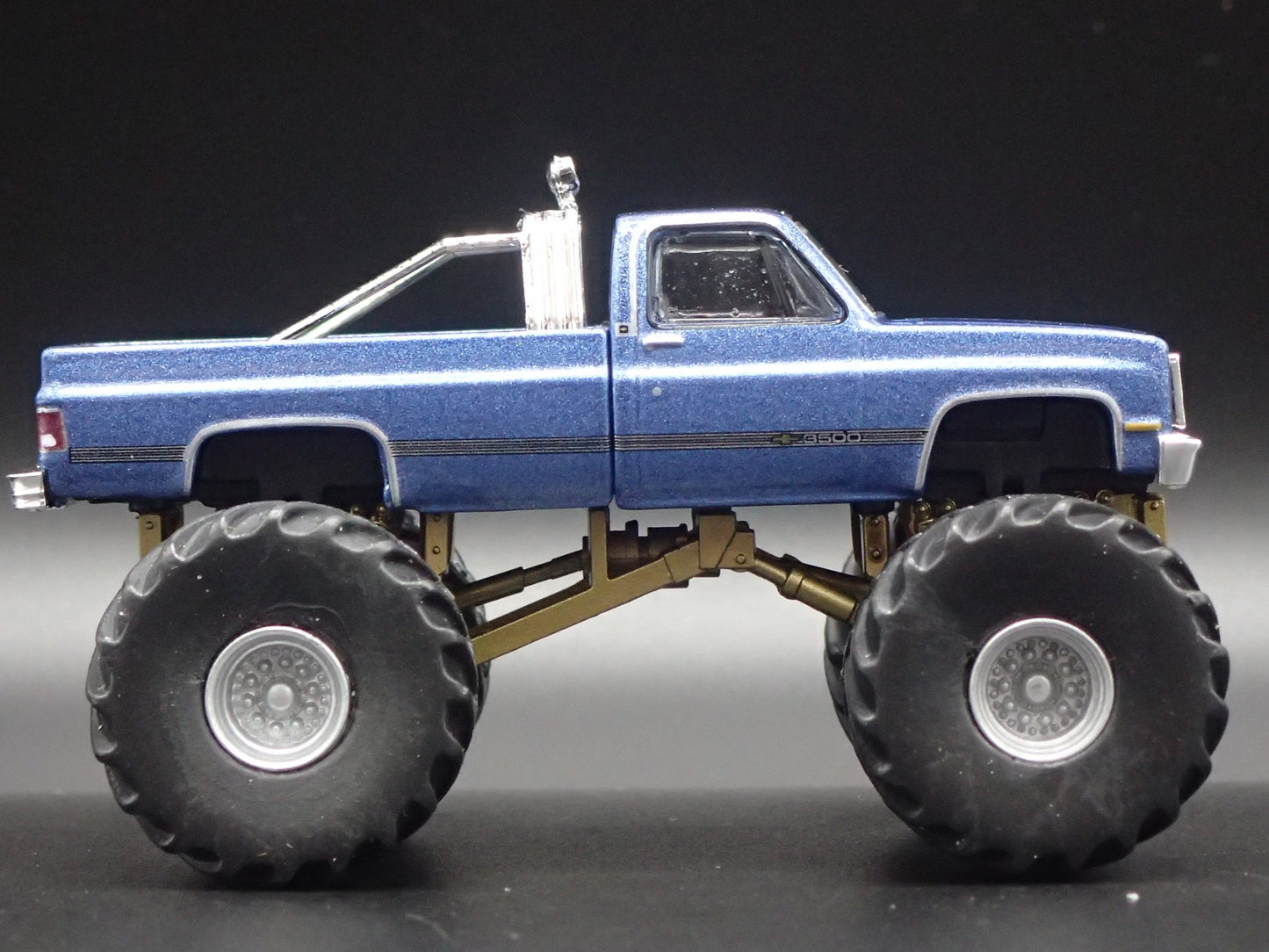 1977 77 CHEVROLET K10 MAIDEN AMERICA MONSTER TRUCK 1:64 SCALE DIECAST MODEL CAR