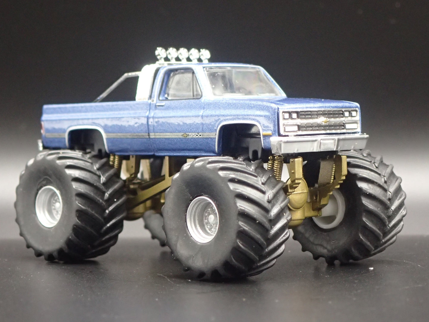 1977 77 CHEVROLET K10 MAIDEN AMERICA MONSTER TRUCK 1:64 SCALE DIECAST MODEL CAR