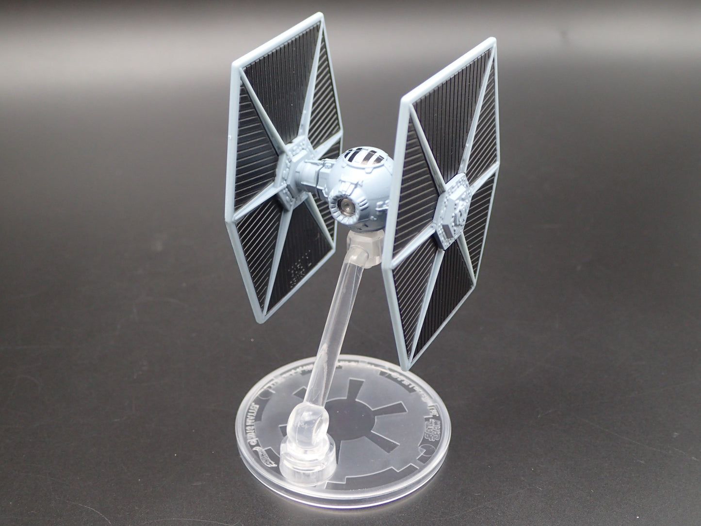 STAR WARS TIE FIGHTER SHIP w/ FLIGHT STAND 1/64 SCALE DIECAST MODEL SHIP