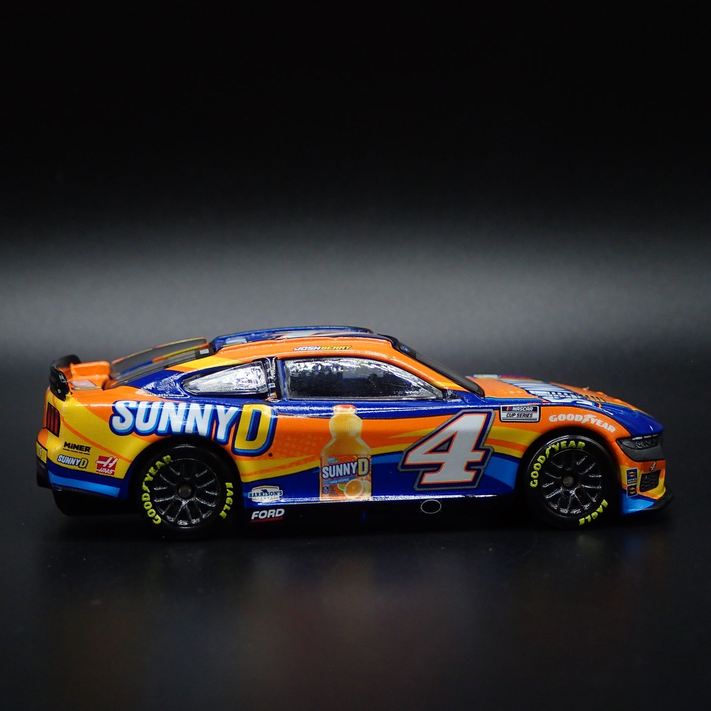 2024 24 FORD MUSTANG #4 JOSH BERRY SUNNY D NASCAR 1:64 SCALE DIECAST MODEL CAR