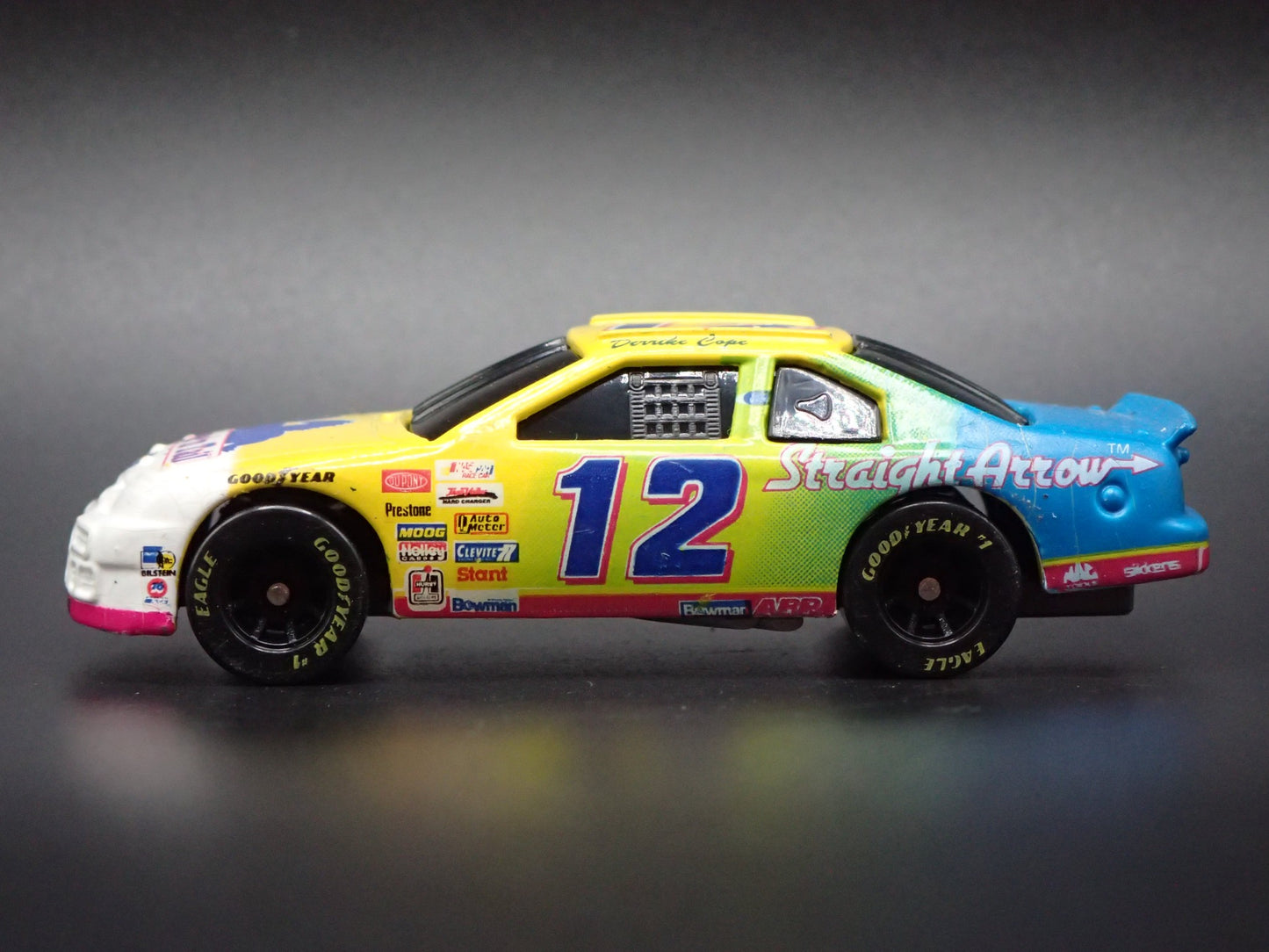 1995 95 FORD THUNDERBIRD 12 DERRIKE COPE NASCAR 1:64 SCALE DIECAST MODEL CAR