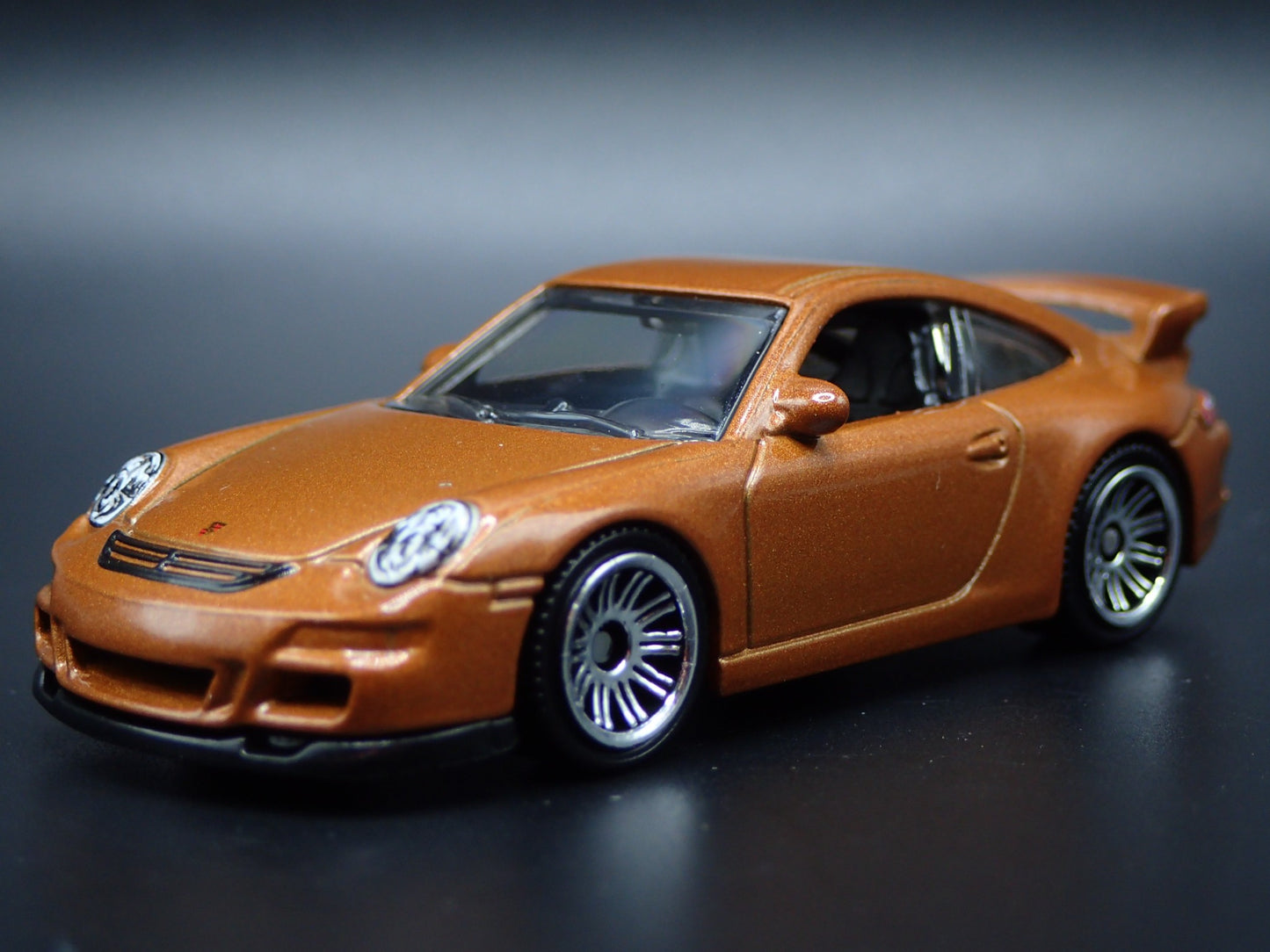 2004-2013 PORSCHE 911 GT3 997 BROWN 1:64 SCALE COLLECTIBLE DIECAST MODEL CAR