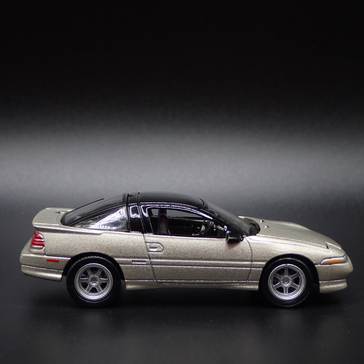 1990-1994 MITSUBISHI ECLIPSE GSX 1:64 SCALE DISPLAY DIORAMA DIECAST MODEL CAR-Burning Rubber Toy Company
