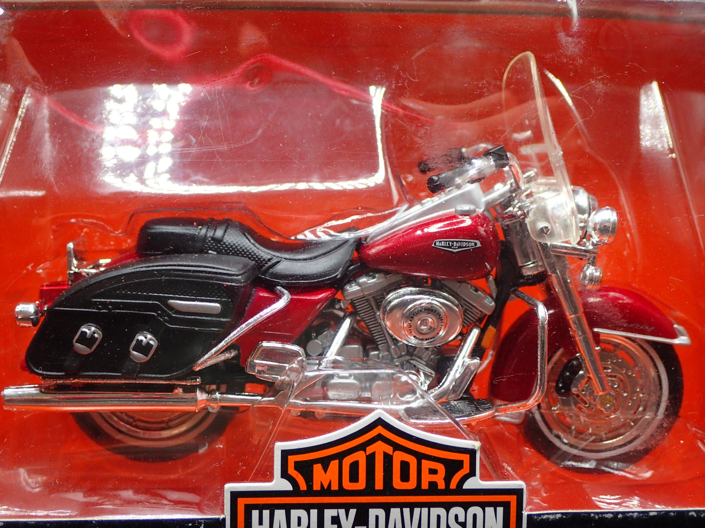 2000 FLHRC ROAD KING HARLEY DAVIDSON MOTORCYCLE MAISTO SERIES 8 1:18 MODEL BIKE