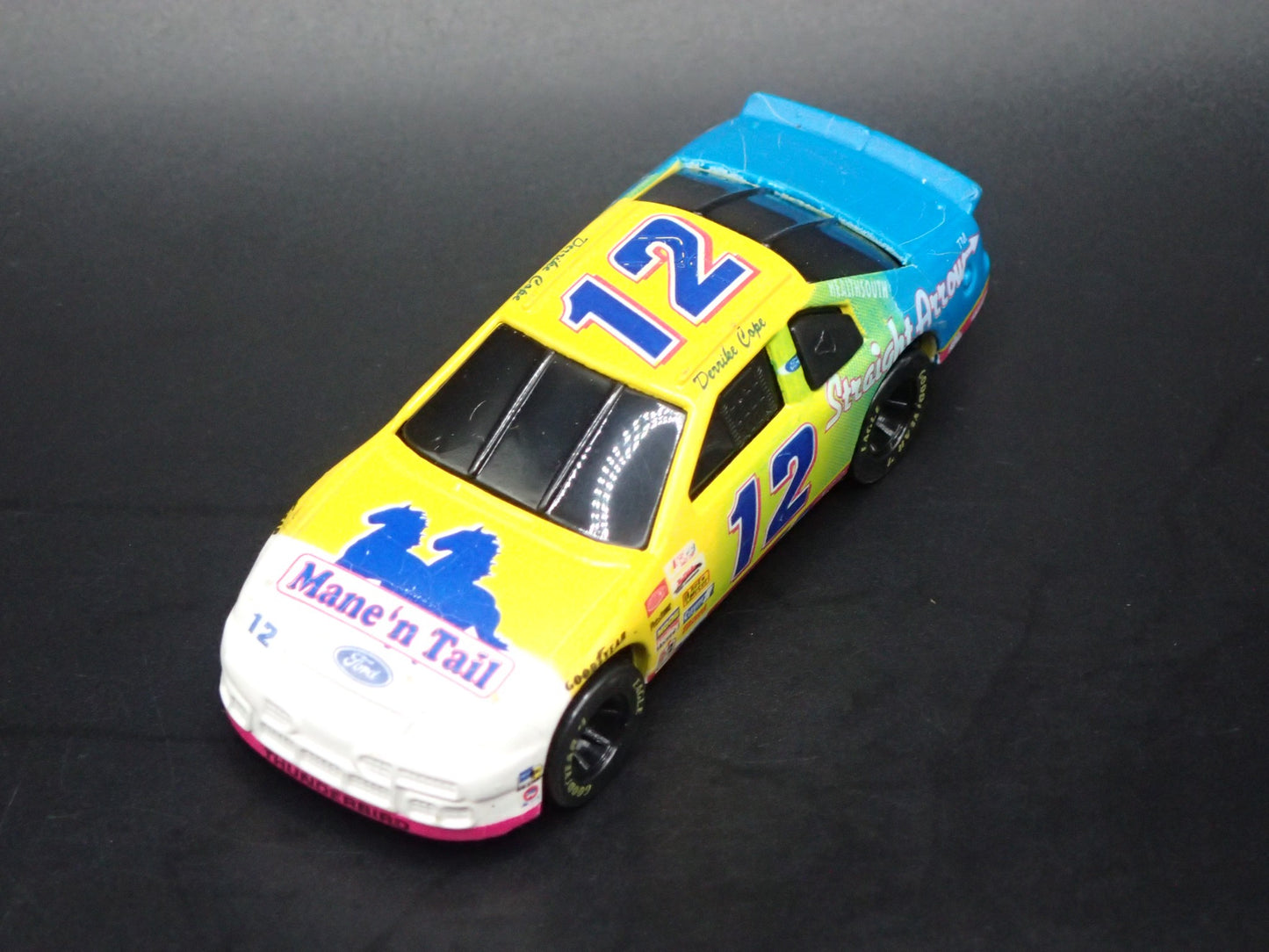 1995 95 FORD THUNDERBIRD 12 DERRIKE COPE NASCAR 1:64 SCALE DIECAST MODEL CAR
