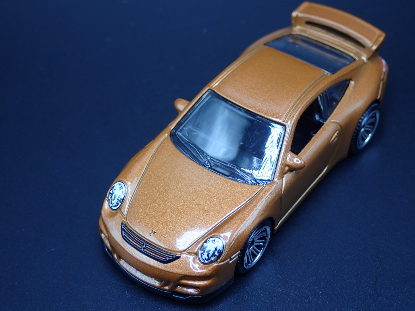 2004-2013 PORSCHE 911 GT3 997 BROWN 1:64 SCALE COLLECTIBLE DIECAST MODEL CAR