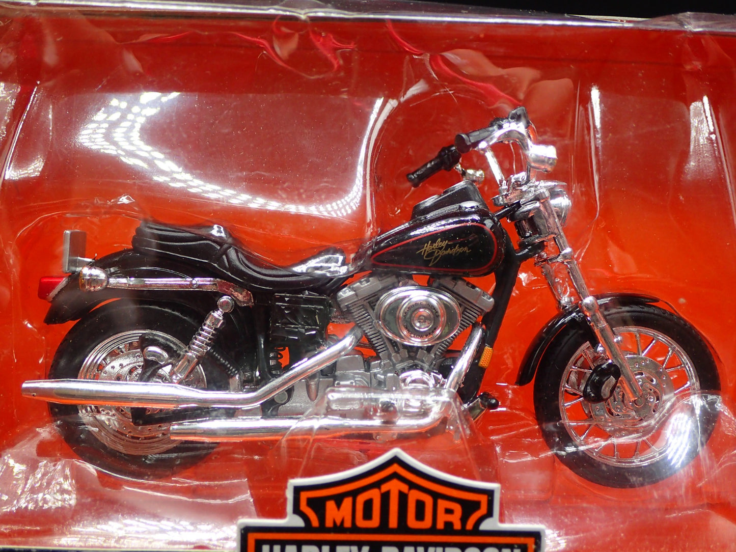 2000 FXDL DYNA LOW RIDER HARLEY DAVIDSON MAISTO SERIES 8 1/18 MOTORCYCLE MODEL