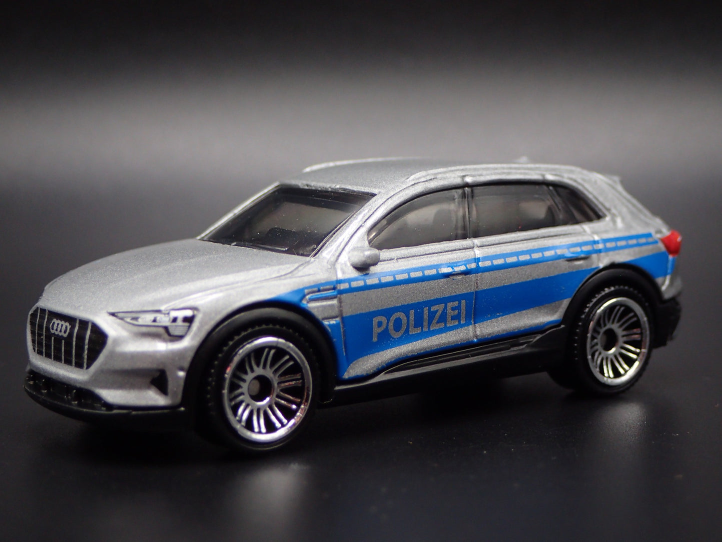 2018-2025 AUDI Q8 E TRON ETRON POLICE POLIZEI 1:64 SCALE DIECAST MODEL CAR
