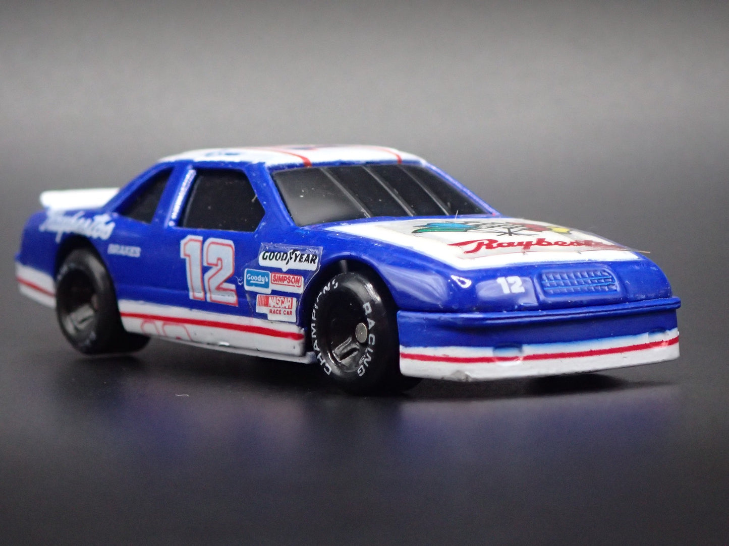 1991 91 BUICK REGAL 12 HUT STRICKLIN RAYBESTOS NASCAR 1:64 SCALE DIECAST CAR