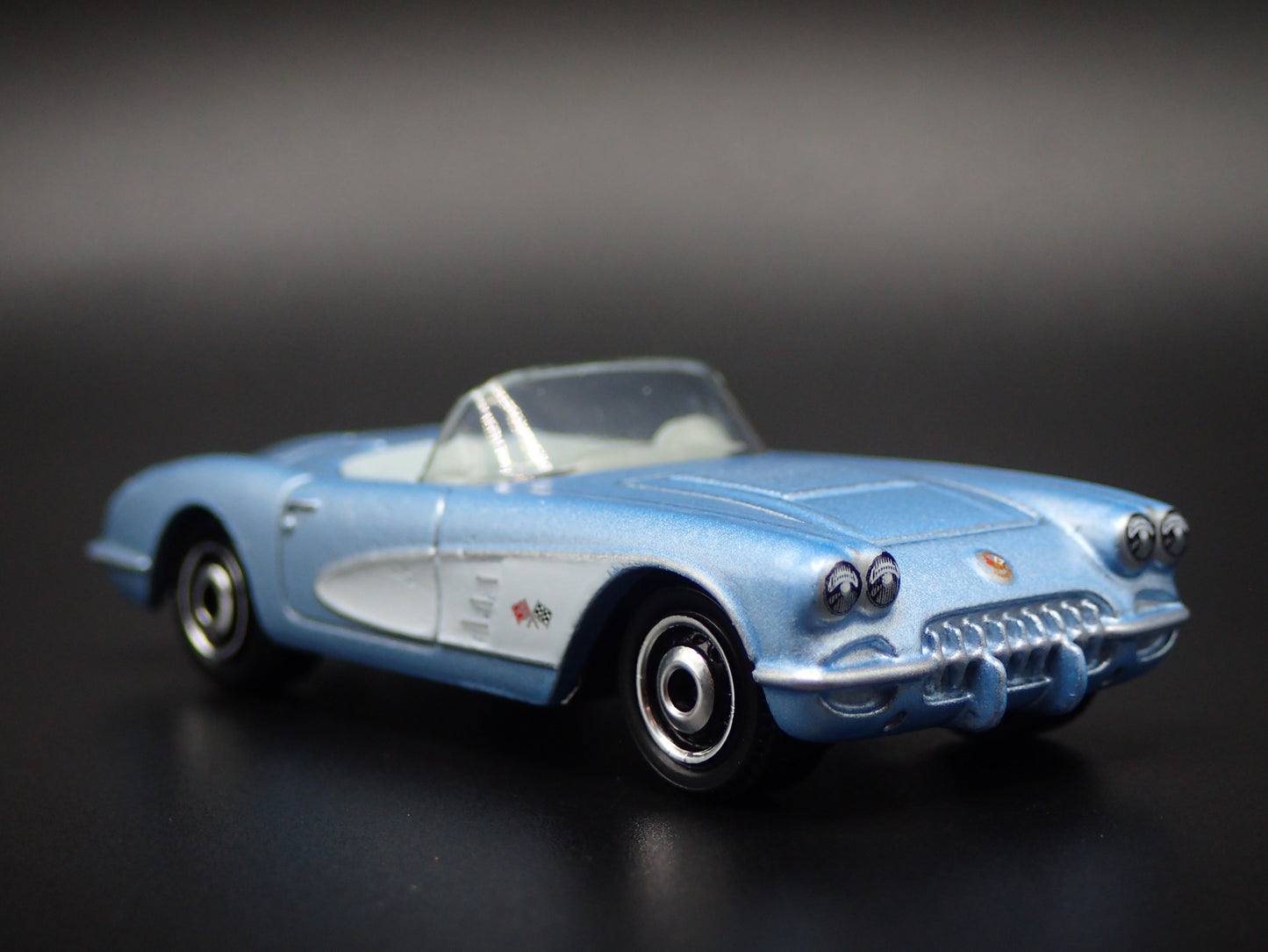 1958 58 CHEVY CHEVROLET CORVETTE CONVERTIBLE BLUE 1:64 SCALE DIECAST MODEL CAR