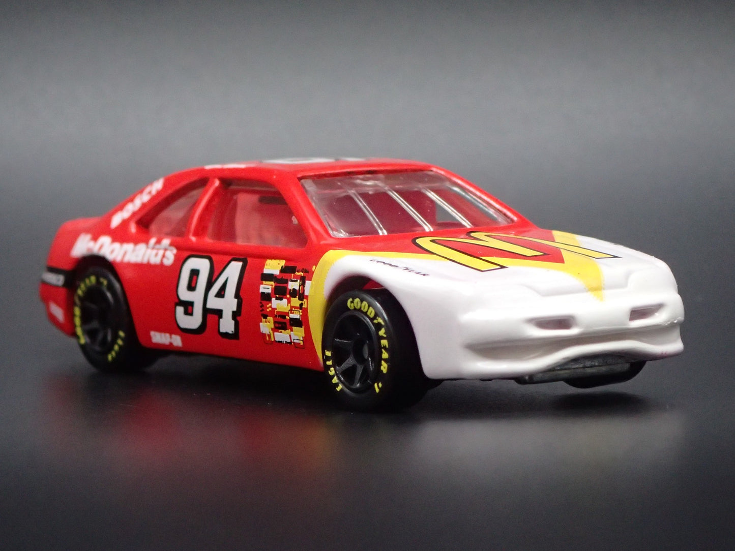 1997 97 FORD THUNDERBIRD 94 BILL ELLIOTT MCDONALDS NASCAR 1:64 DIECAST MODEL CAR