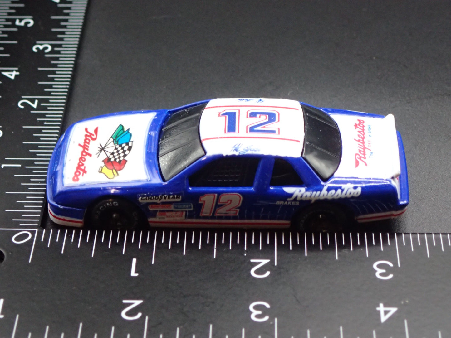 1991 91 BUICK REGAL 12 HUT STRICKLIN RAYBESTOS NASCAR 1:64 SCALE DIECAST CAR