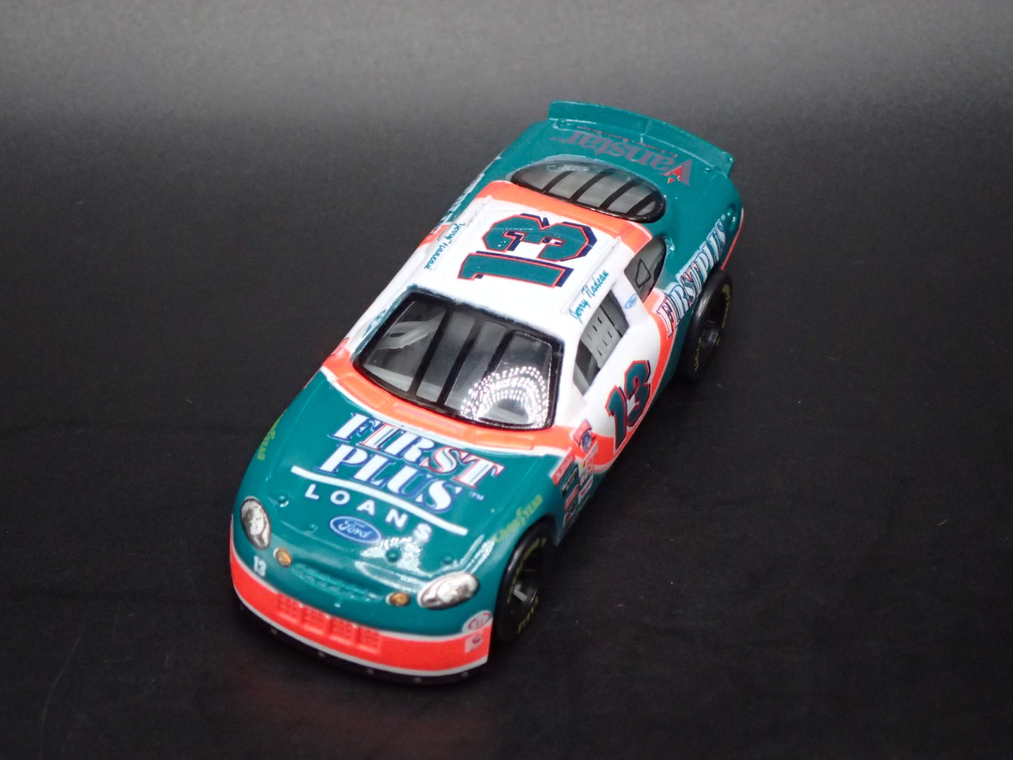 1998 98 FORD TAURUS 13 JERRY NADEAU NASCAR 1/64 SCALE DIECAST MODEL CAR