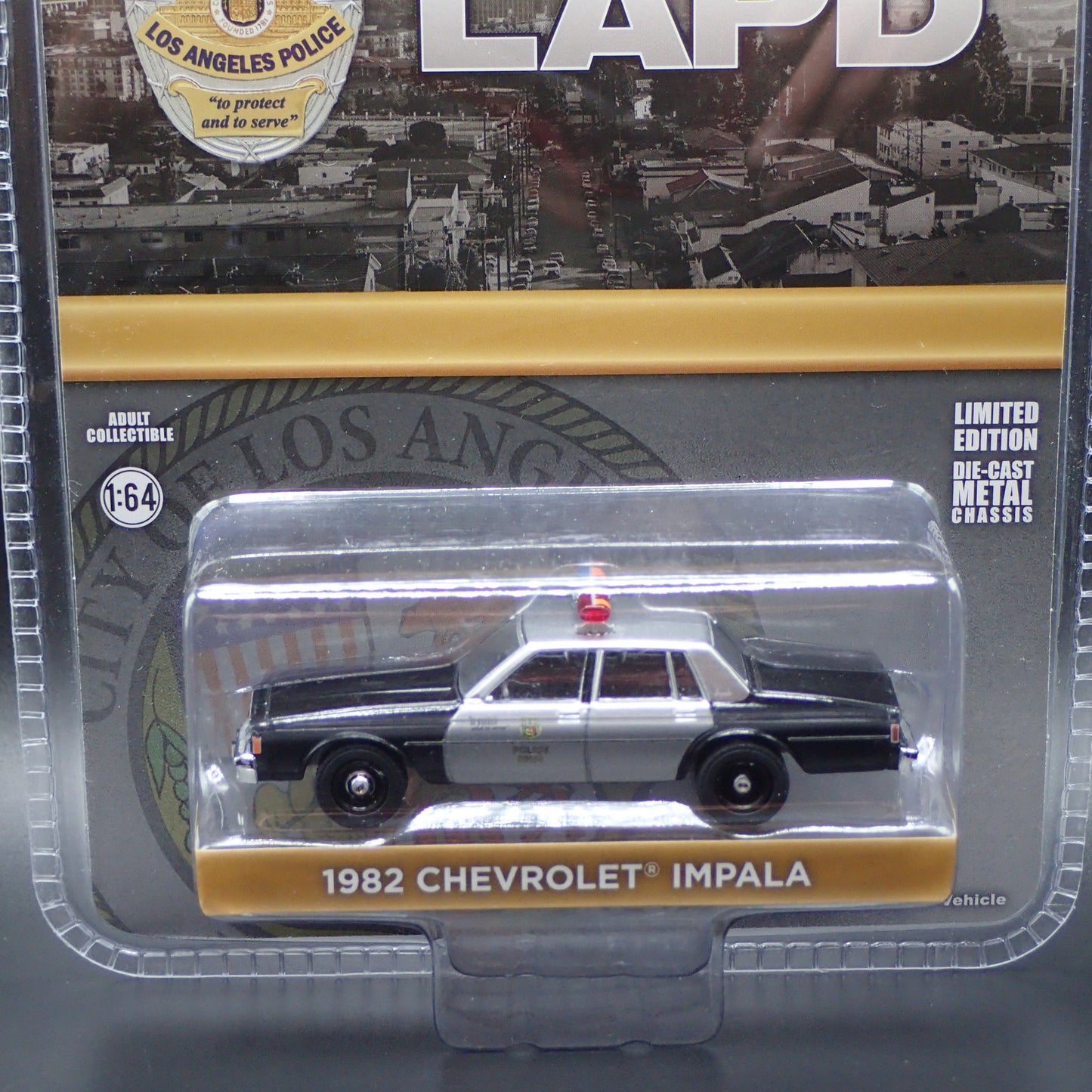 2024 GREENLIGHT RAW GREEN MACHINE CHASE 1982 CHEVROLET IMPALA LAPD HOBBY EXCL