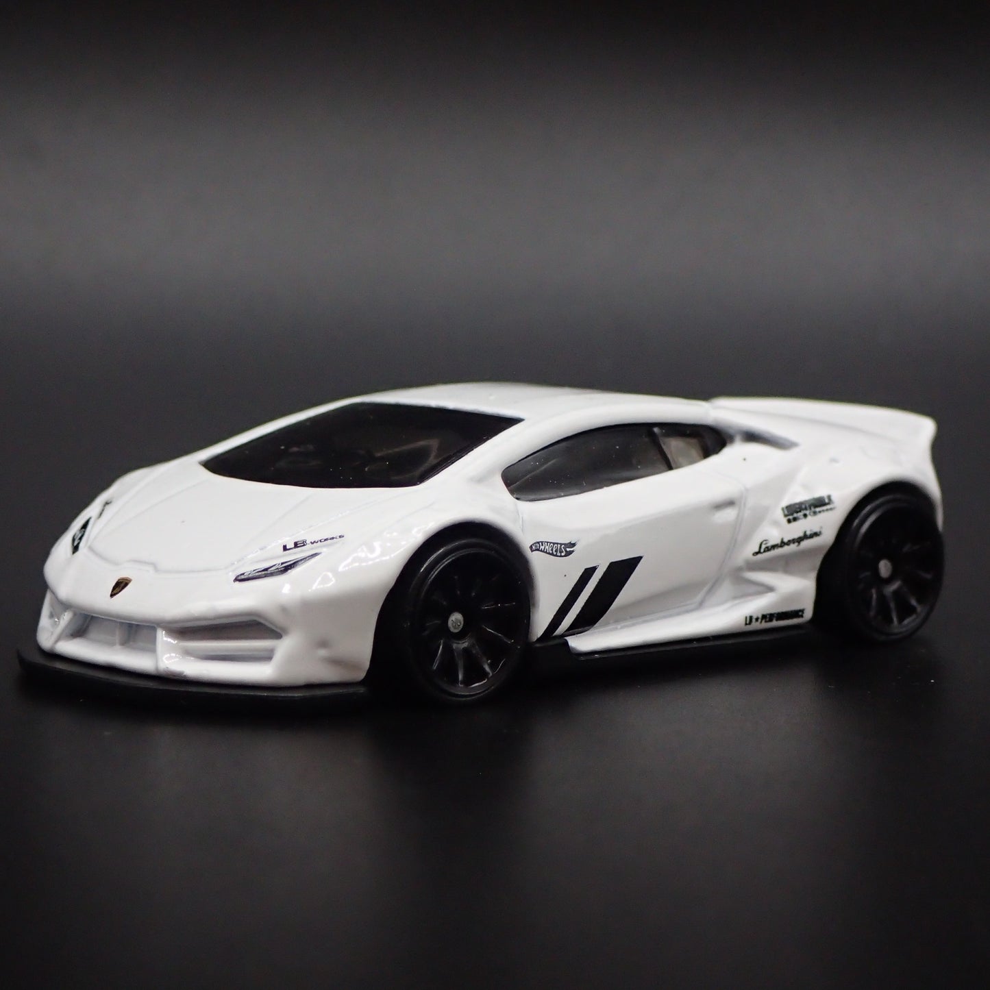 2019-2024 LAMBORGHINI HURACAN LB LIBERTY WORKS 1:64 SCALE DIECAST MODEL CAR