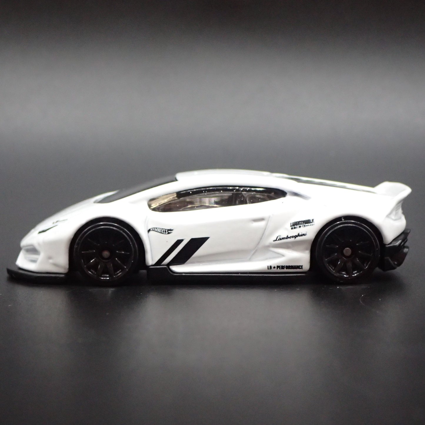 2019-2024 LAMBORGHINI HURACAN LB LIBERTY WORKS 1:64 SCALE DIECAST MODEL CAR