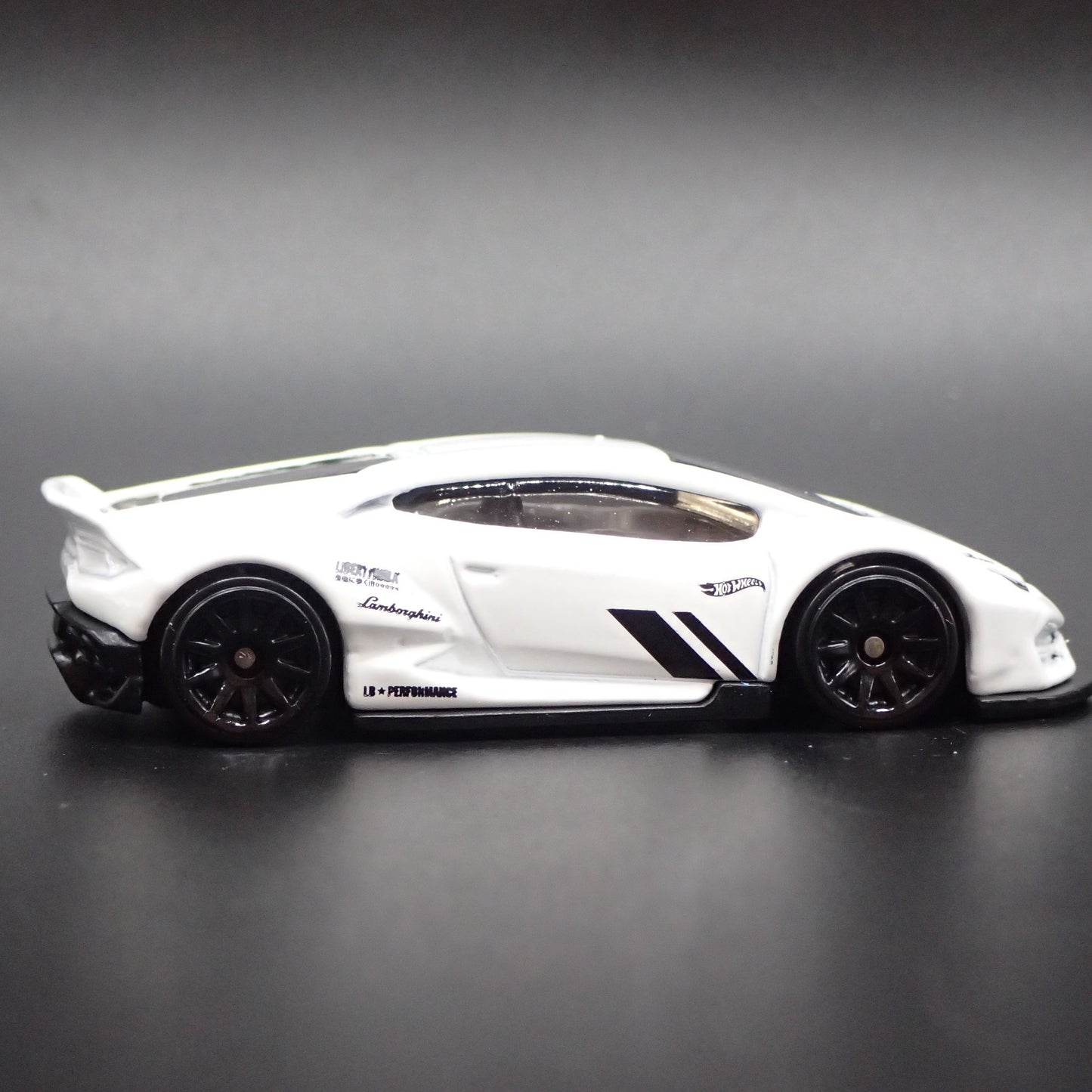 2019-2024 LAMBORGHINI HURACAN LB LIBERTY WORKS 1:64 SCALE DIECAST MODEL CAR