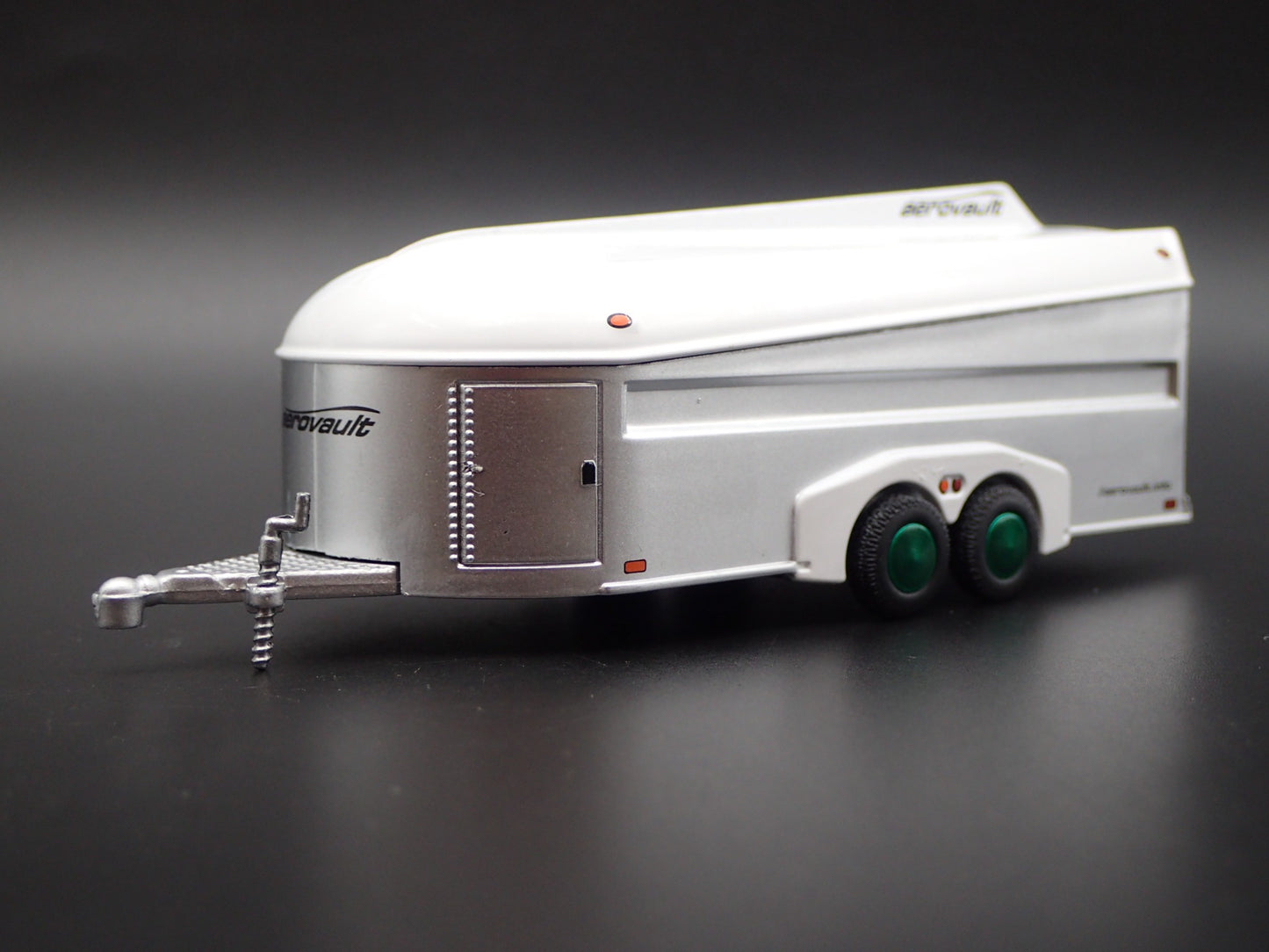 AEROVAULT MKII TRAILER GREEN MACHINE CHASE 1/64 SCALE DIORAMA DIECAST MODEL CAR