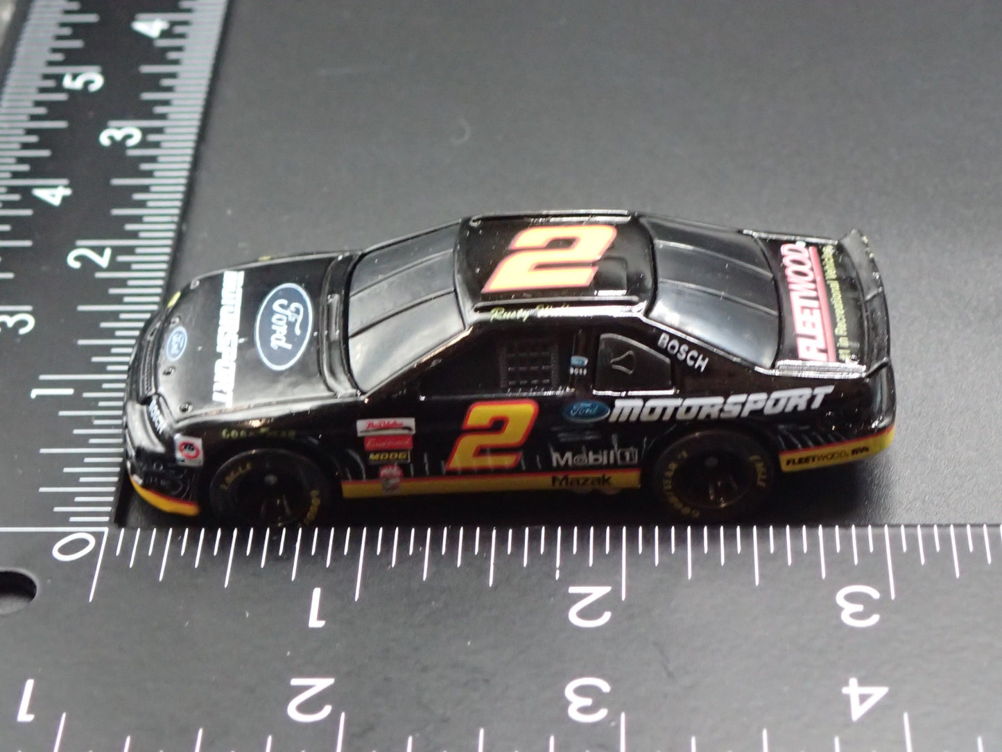 1995 95 FORD THUNDERBIRD 2 RUSTY WALLACE NASCAR 1:64 SCALE DIECAST MODEL CAR