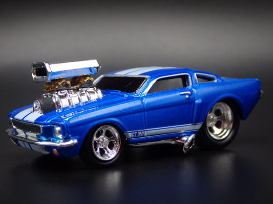 1966 66 FORD MUSTANG FASTBACK SHELBY GT350 1:64 SCALE DIORAMA DIECAST MODEL CAR