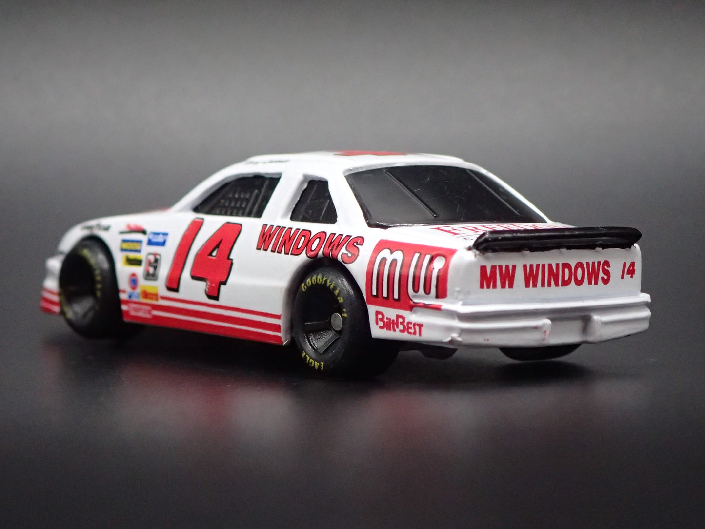 1995 CHEVROLET MONTE CARLO 14 TERRY LABONTE NASCAR 1:64 SCALE DIECAST MODEL CAR