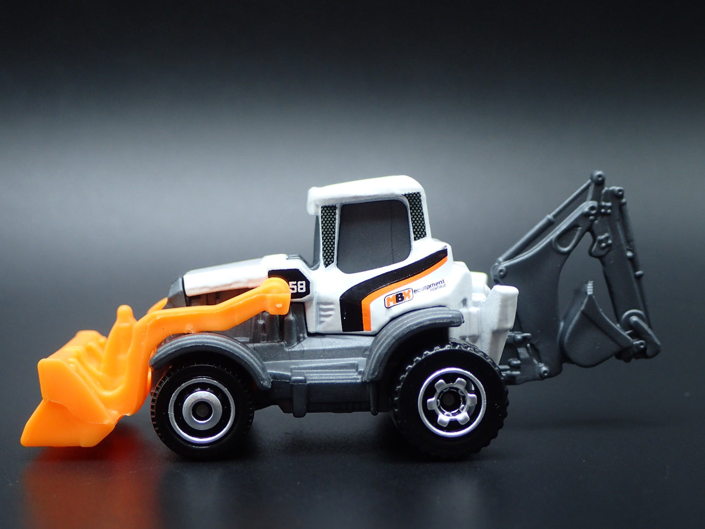 BACKHOE CONTRUCTION VEHICLE 1:64 MB SCALE COLLECTIBLE DIORAMA DIECAST MODEL CAR