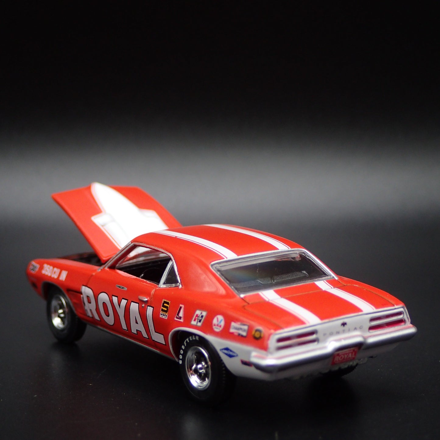1969 69 PONTIAC FIREBIRD ROYAL BOBCAT 1:64 SCALE DIORAMA DIECAST MODEL CAR