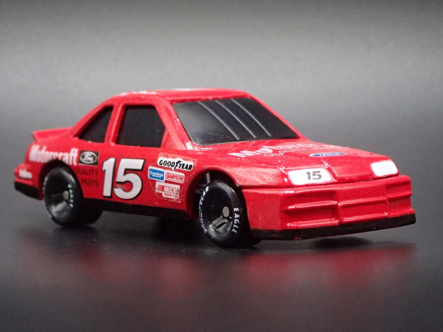1991 91 FORD THUNDERBIRD 15 GEOFF BODINE NASCAR 1:64 SCALE DIECAST MODEL CAR