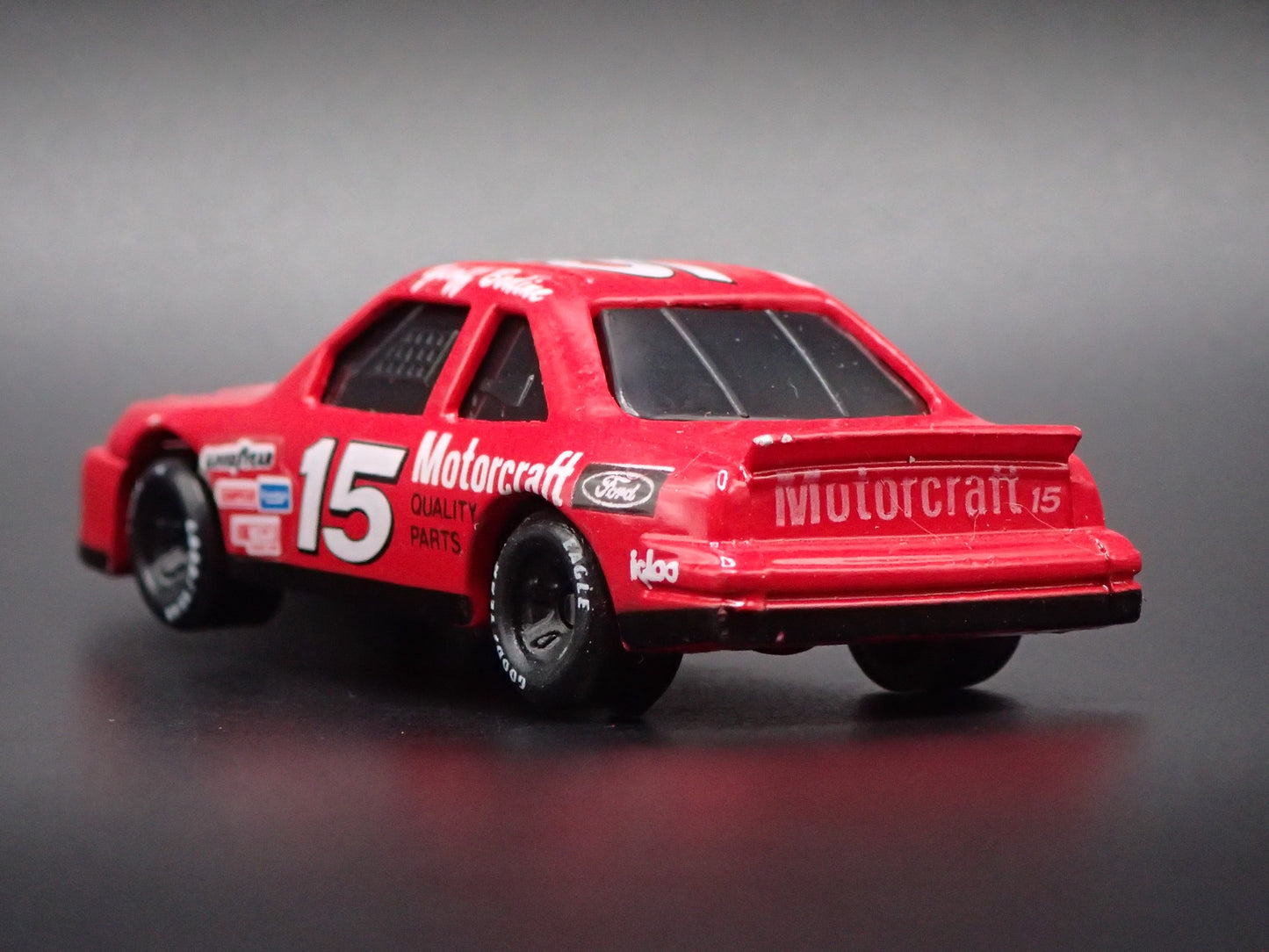 1991 91 FORD THUNDERBIRD 15 GEOFF BODINE NASCAR 1:64 SCALE DIECAST MODEL CAR