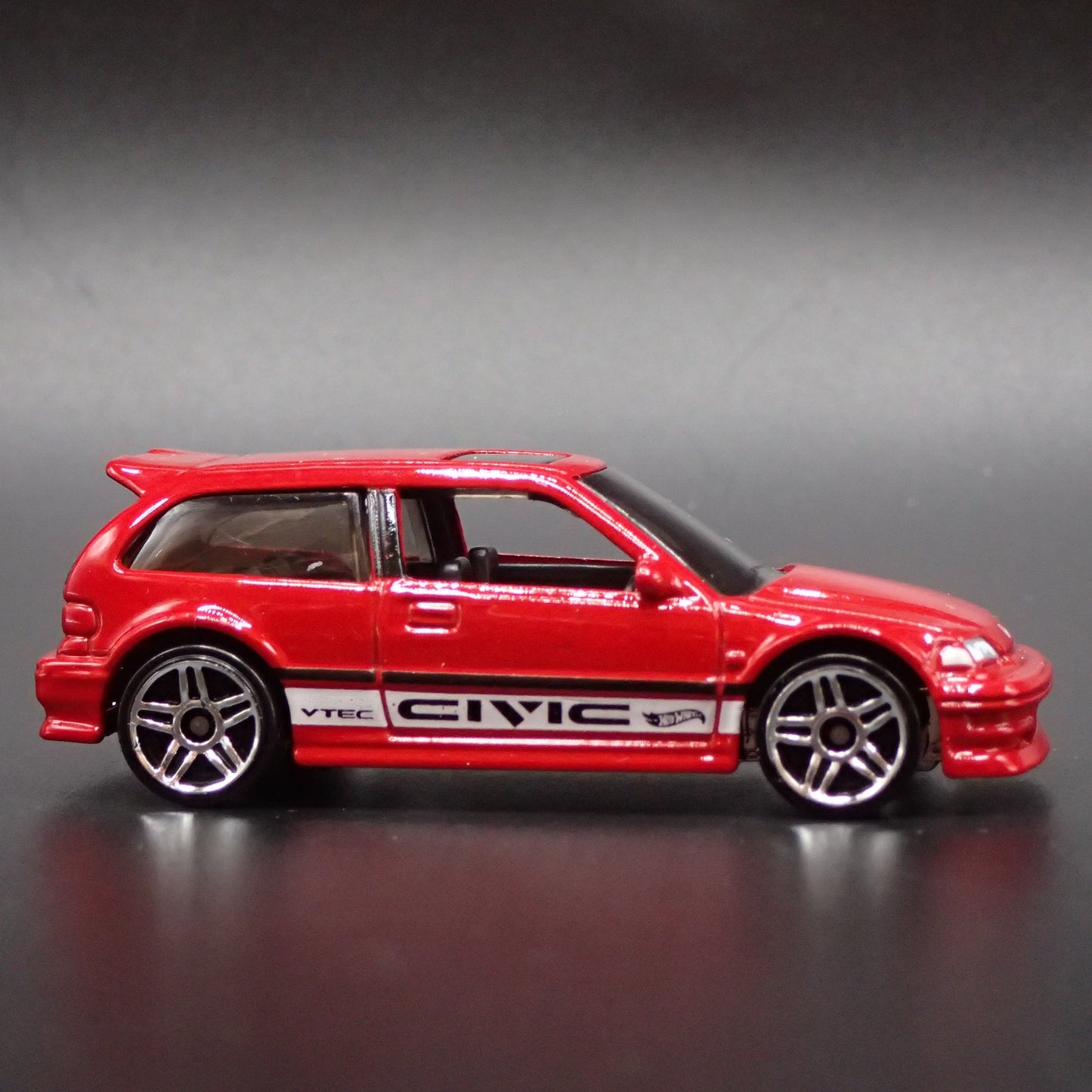 1987-1991 HONDA CIVIC EF HATCH 1:64 SCALE COLLECTIBLE DIORAMA DIECAST MODEL CAR