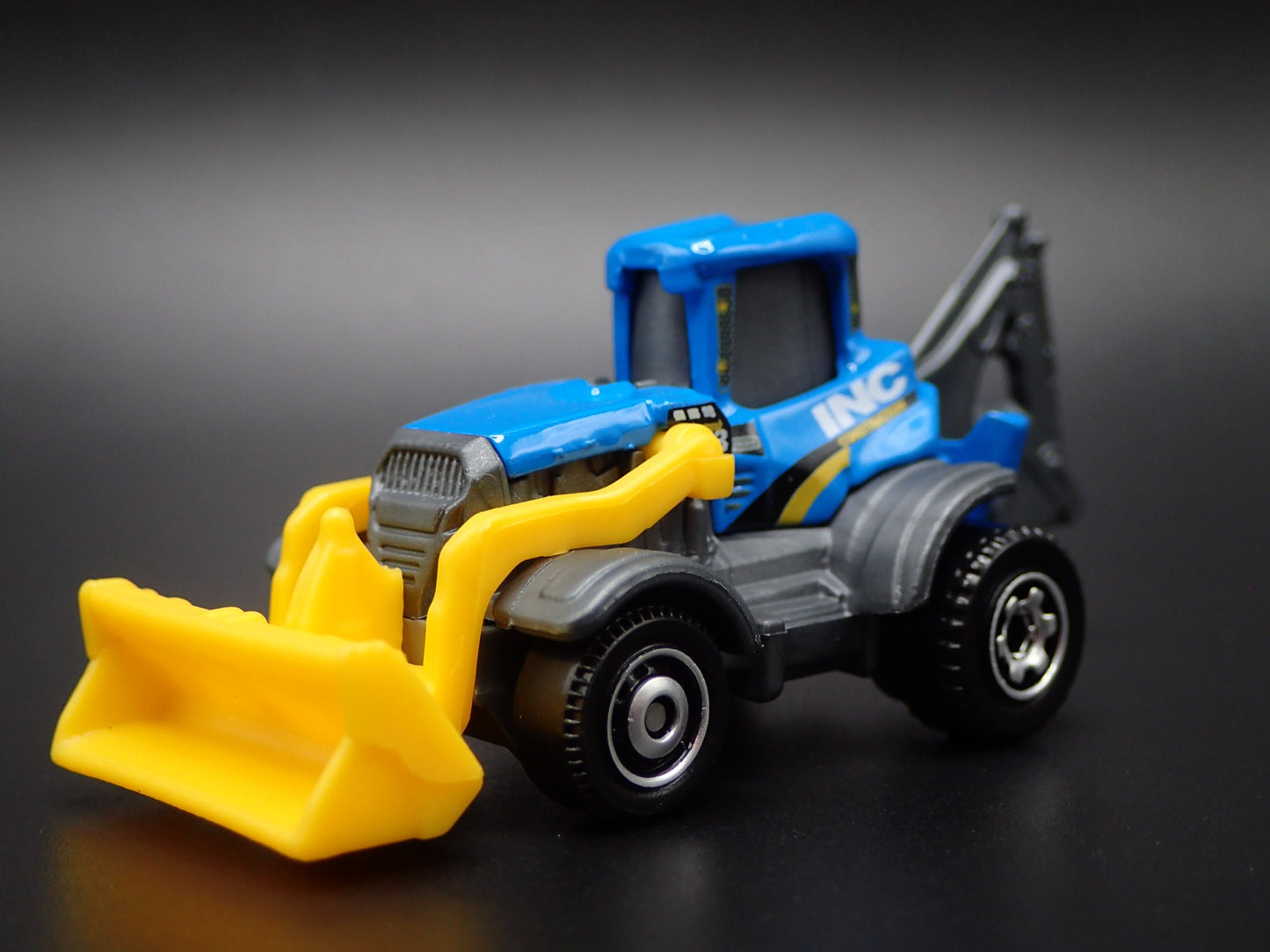 BACKHOE CONTRUCTION VEHICLE 1:64 MB SCALE COLLECTIBLE DIORAMA DIECAST MODEL CAR